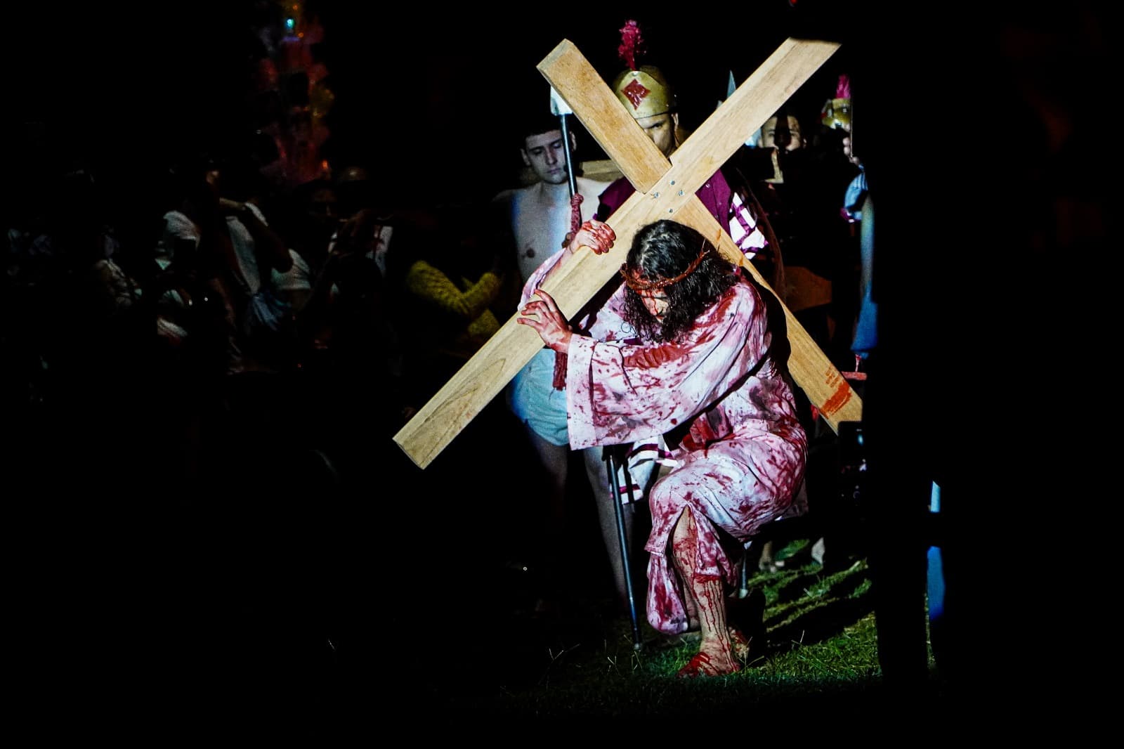 Encenações da Paixão de Cristo marcam a programação da Semana Santa em Cascavel